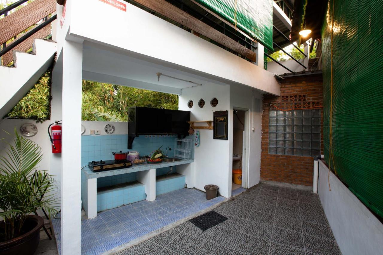 Villa Joglo Yudhistira Sleman  Exterior foto