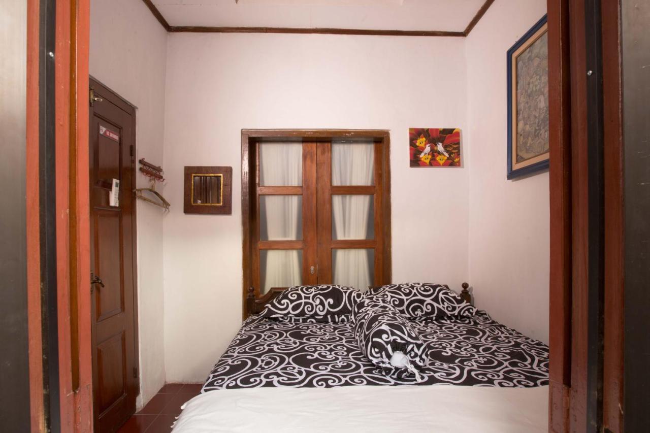 Villa Joglo Yudhistira Sleman  Exterior foto